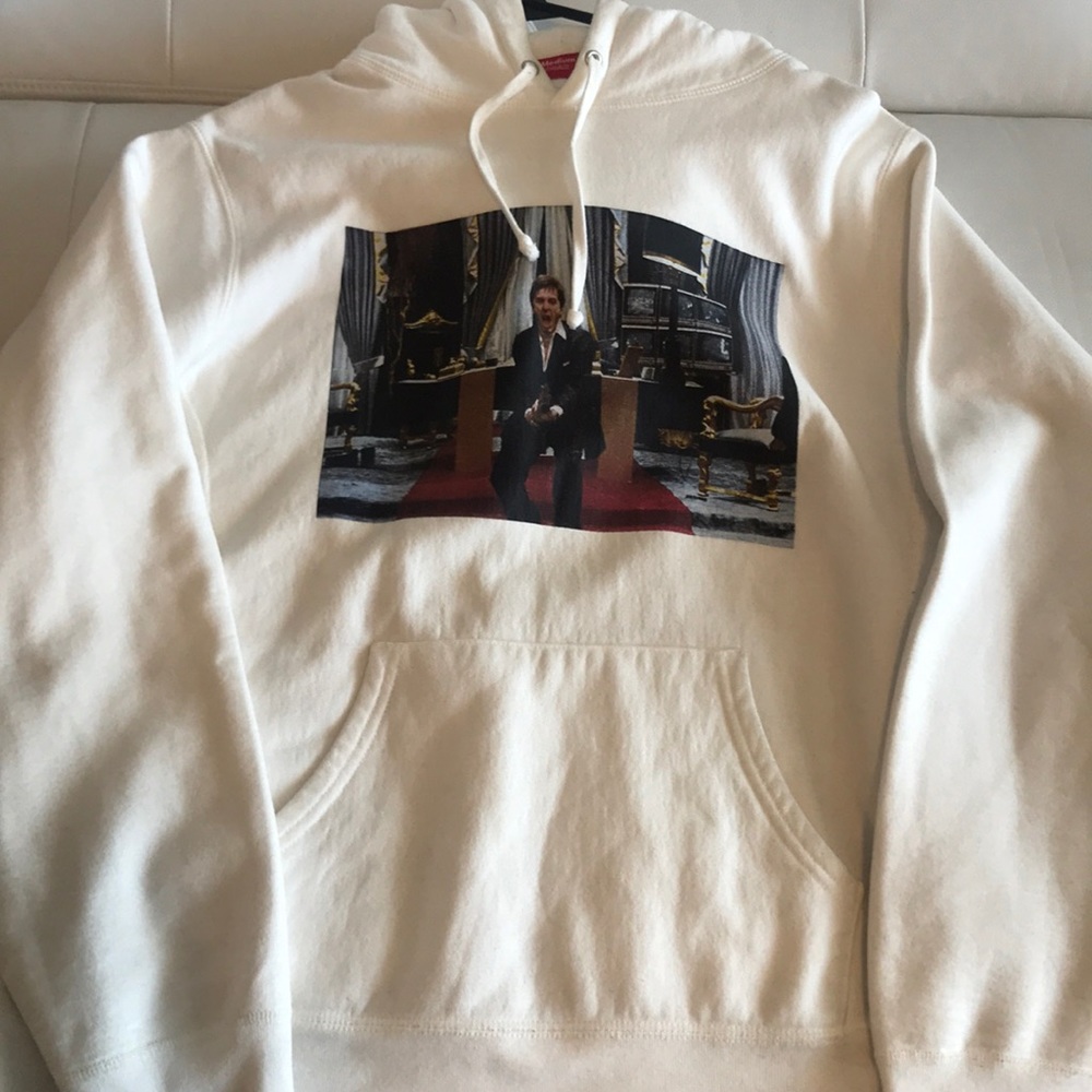 Supreme hoodie